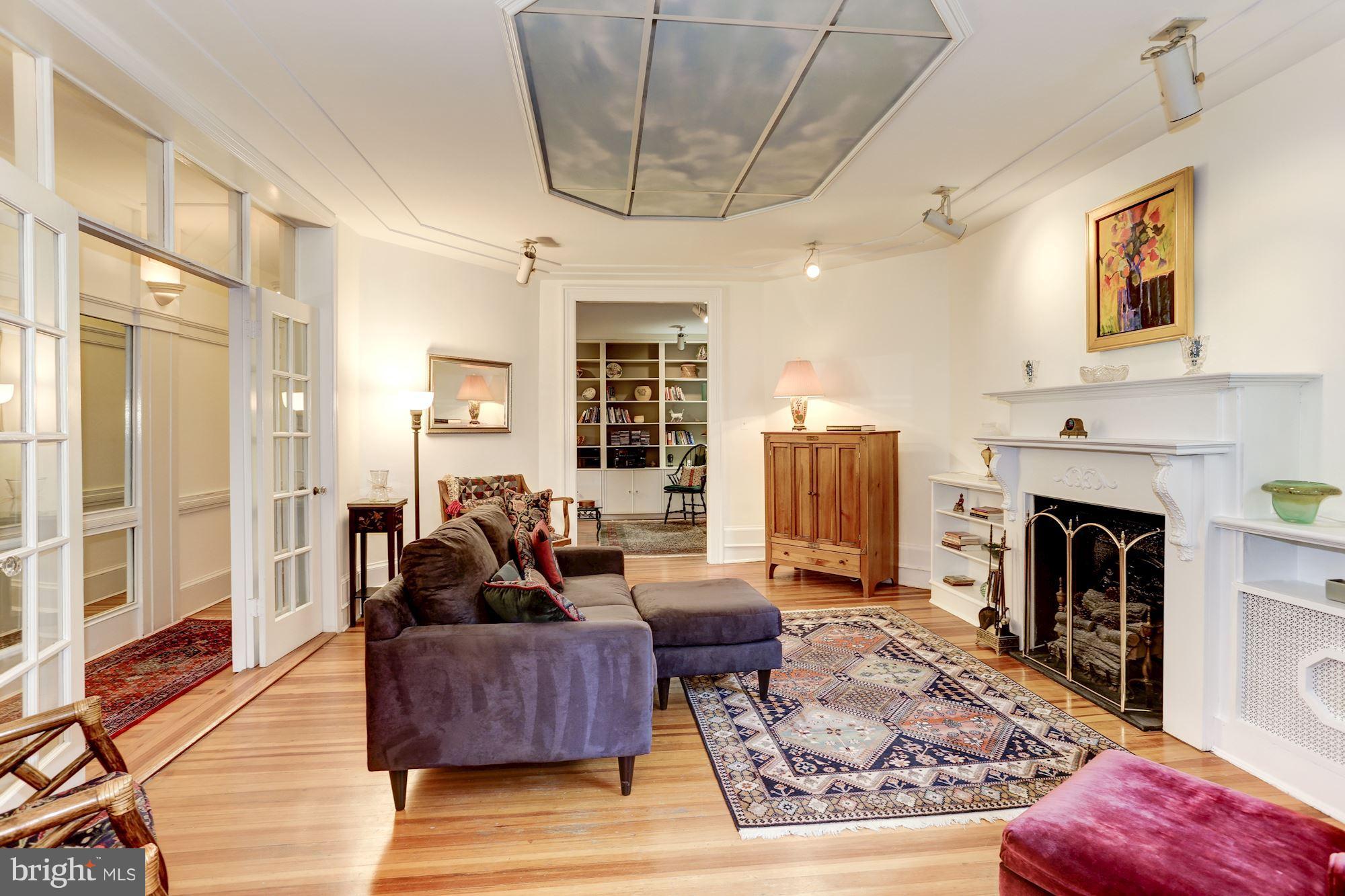 2022 Columbia Road Northwest, Unit 315 Washington, DC 20009 - Photo 5 of 30 Living Room