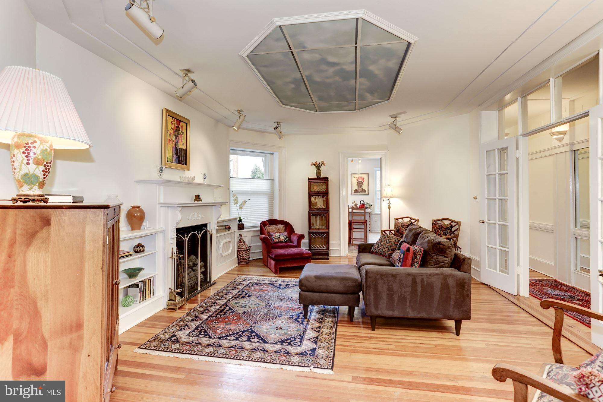 2022 Columbia Road Northwest, Unit 315 Washington, DC 20009 - Photo 6 of 30 Living Room