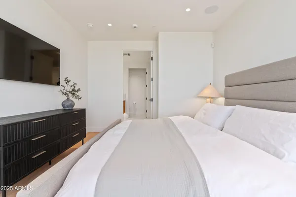 $15,000 | 5000 North Camelback Ridge Drive, Unit 302, Scottsdale, AZ 85251