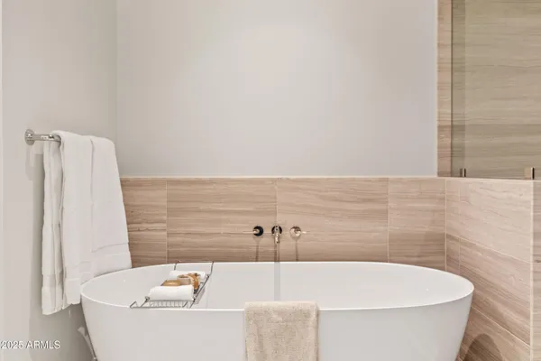 $15,000 | 5000 North Camelback Ridge Drive, Unit 302, Scottsdale, AZ 85251