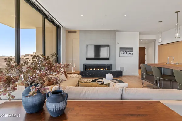 $15,000 | 5000 North Camelback Ridge Drive, Unit 302, Scottsdale, AZ 85251