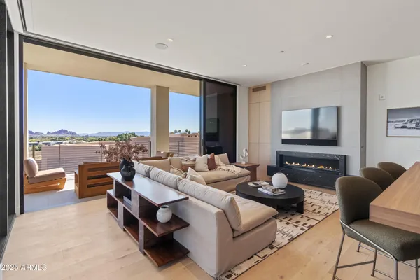 $15,000 | 5000 North Camelback Ridge Drive, Unit 302, Scottsdale, AZ 85251