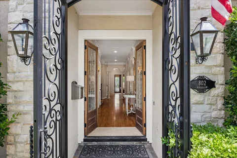 $1,499,000 | 802 Anderson Street, Bellaire, TX 77401