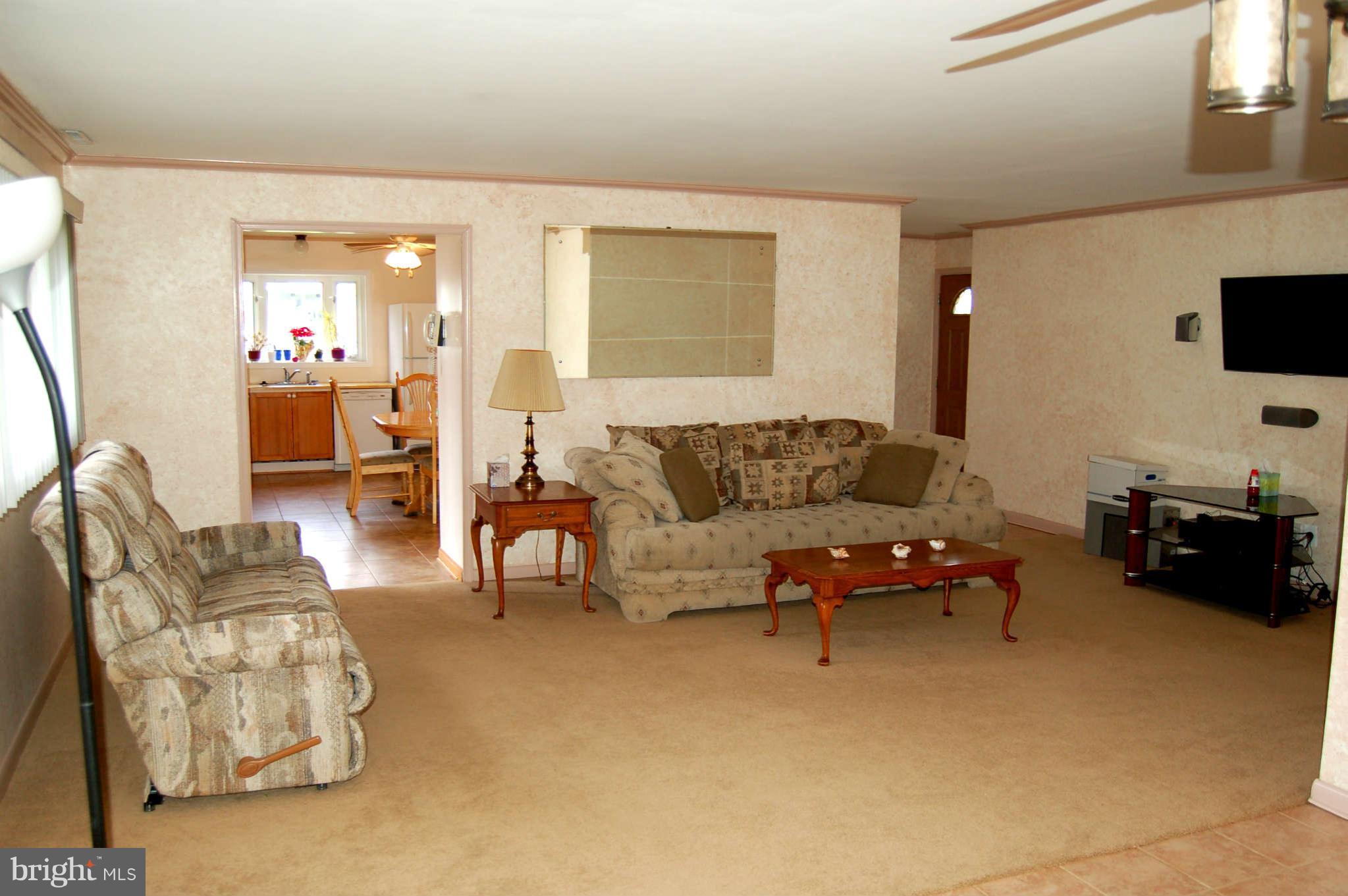 1936 Winder Road Baltimore, MD 21244 - Photo 5 of 11 Living Room #1
