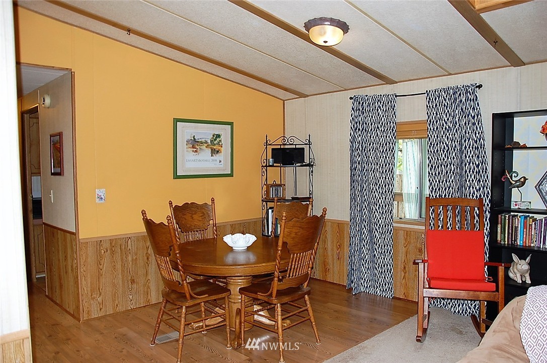 12817 Northeast 189th Street Bothell, WA 98011 - Photo 5 of 23