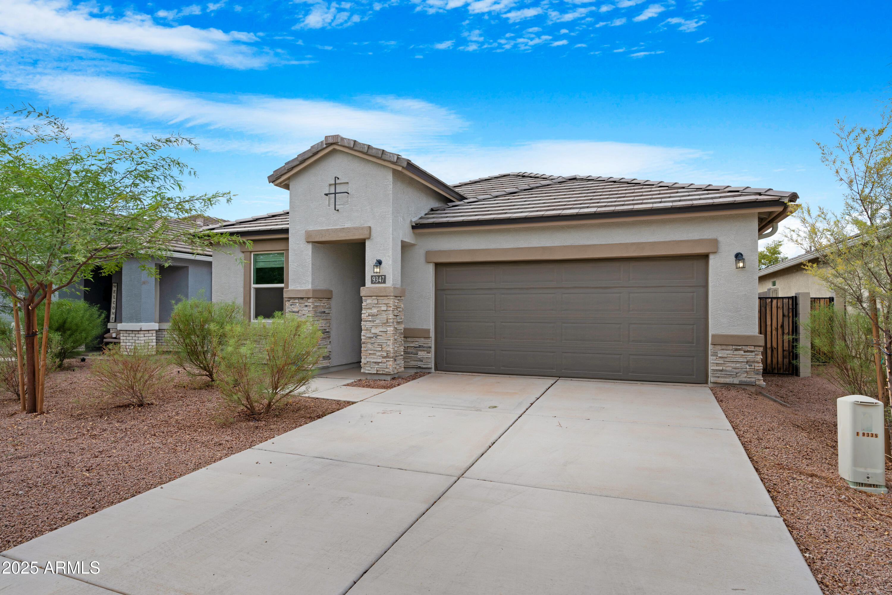 9347 Silo Road Florence, AZ 85132 - Photo 3 of 47 Front of Home 4