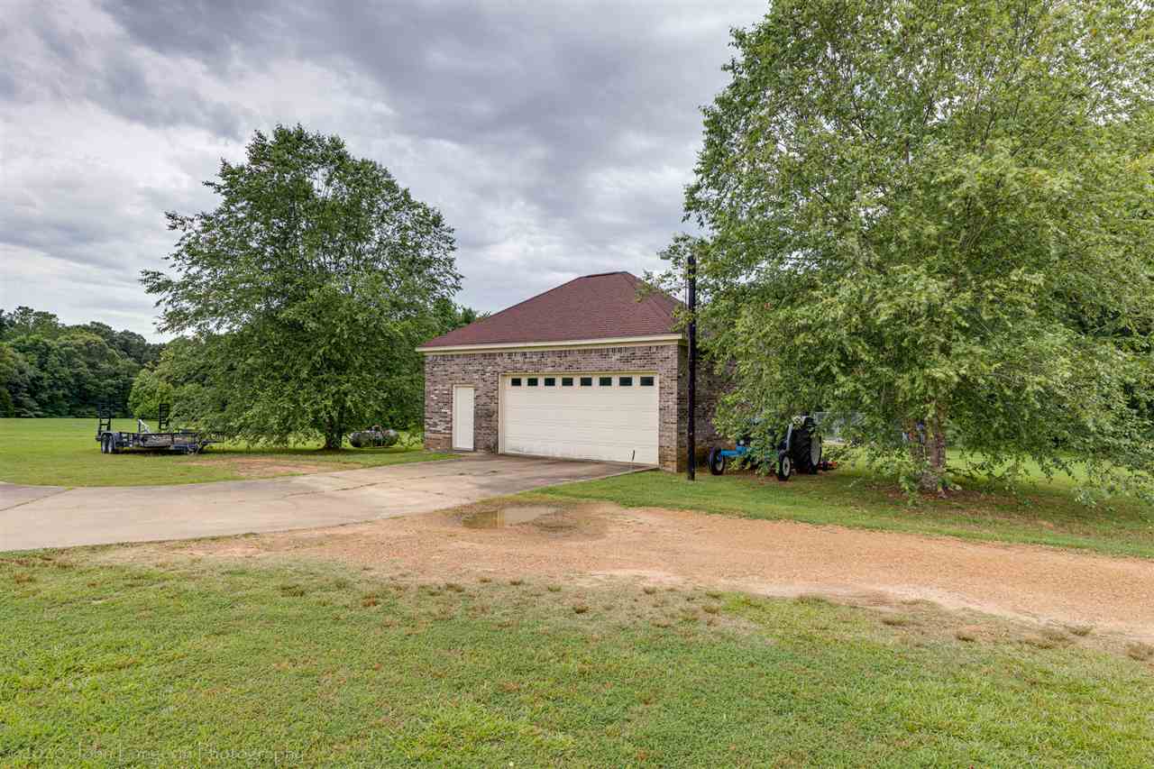2552 Lyles Road Senatobia, MS 38668 - Photo 10 of 25 Gallery Image 10