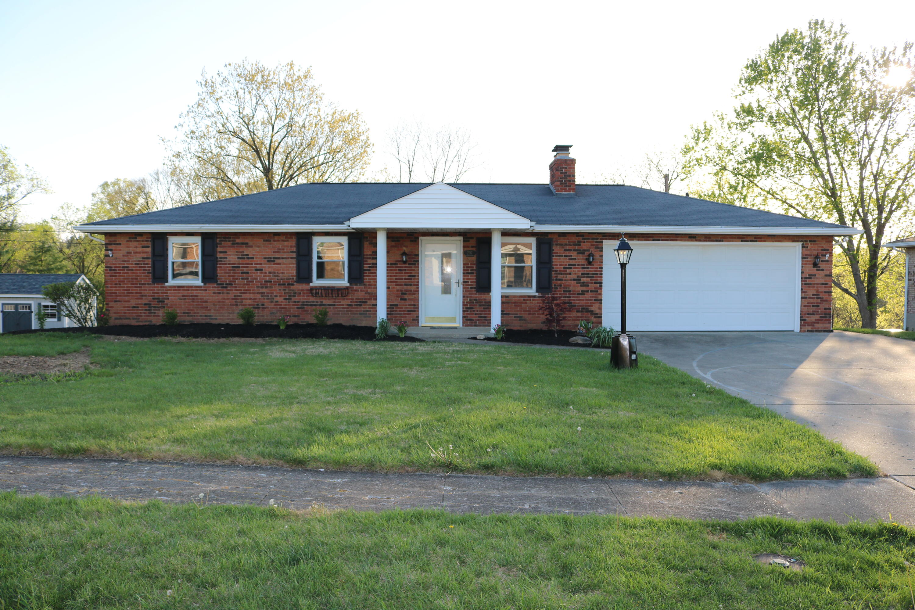 207 Daverick Court Cold Spring, KY 41076 - Photo 1 of 30 Gallery Image 1