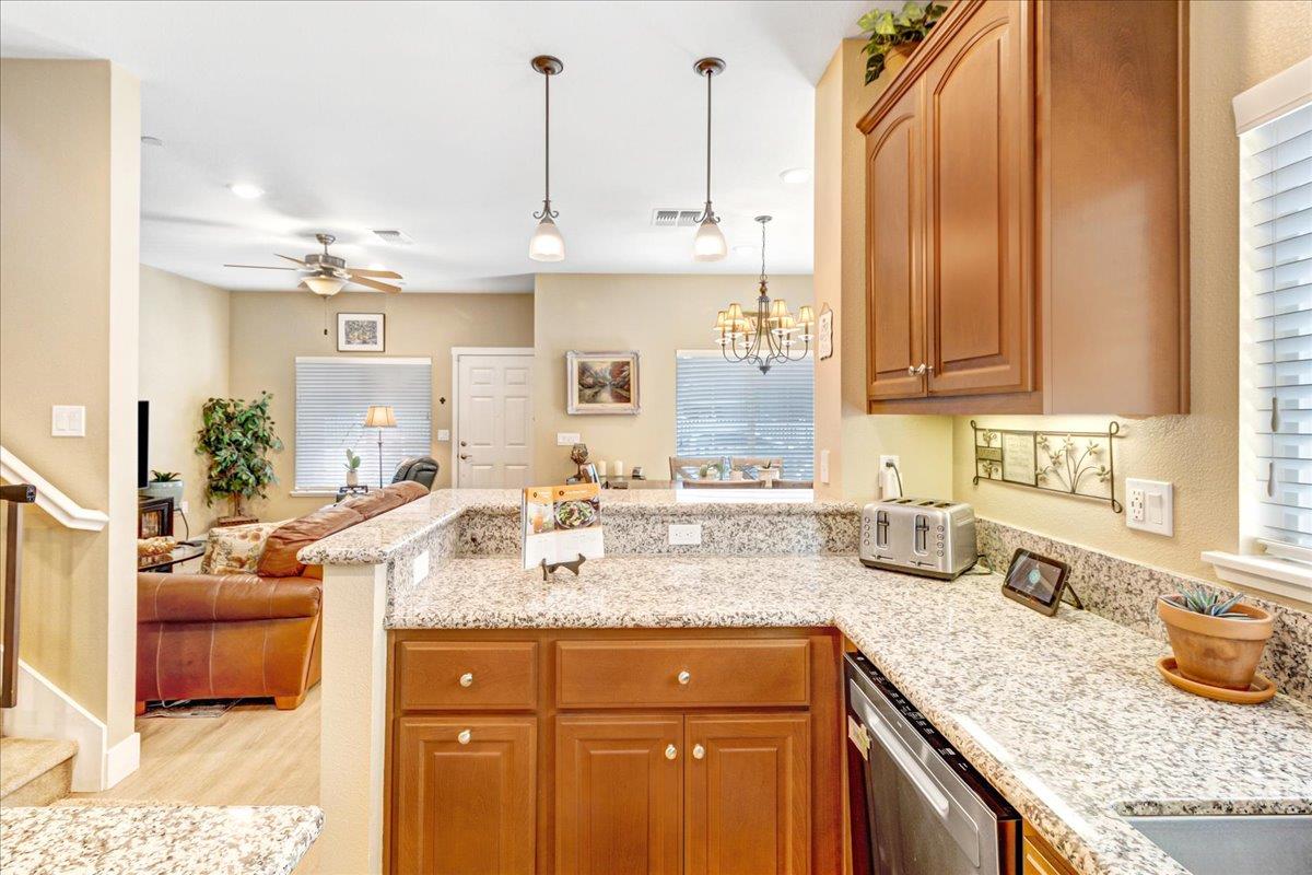 12833 Rogge Village Loop Salinas, CA 93906 - Photo 21 of 55