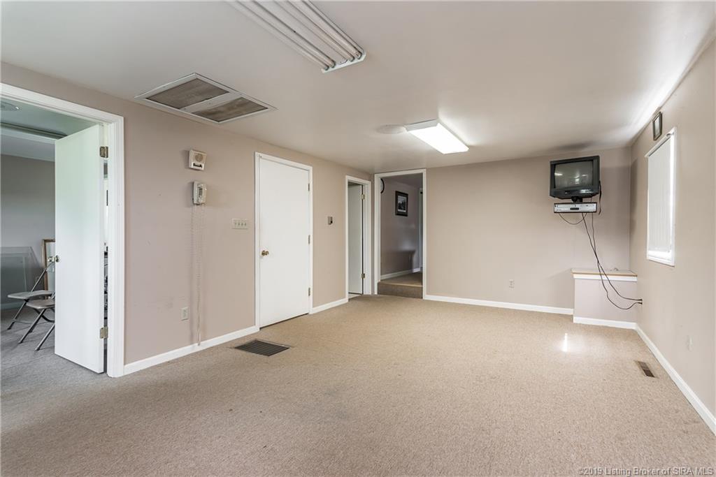 413 Captain Frank Road New Albany, IN 47150 - Photo 30 of 48 Gallery Image 30