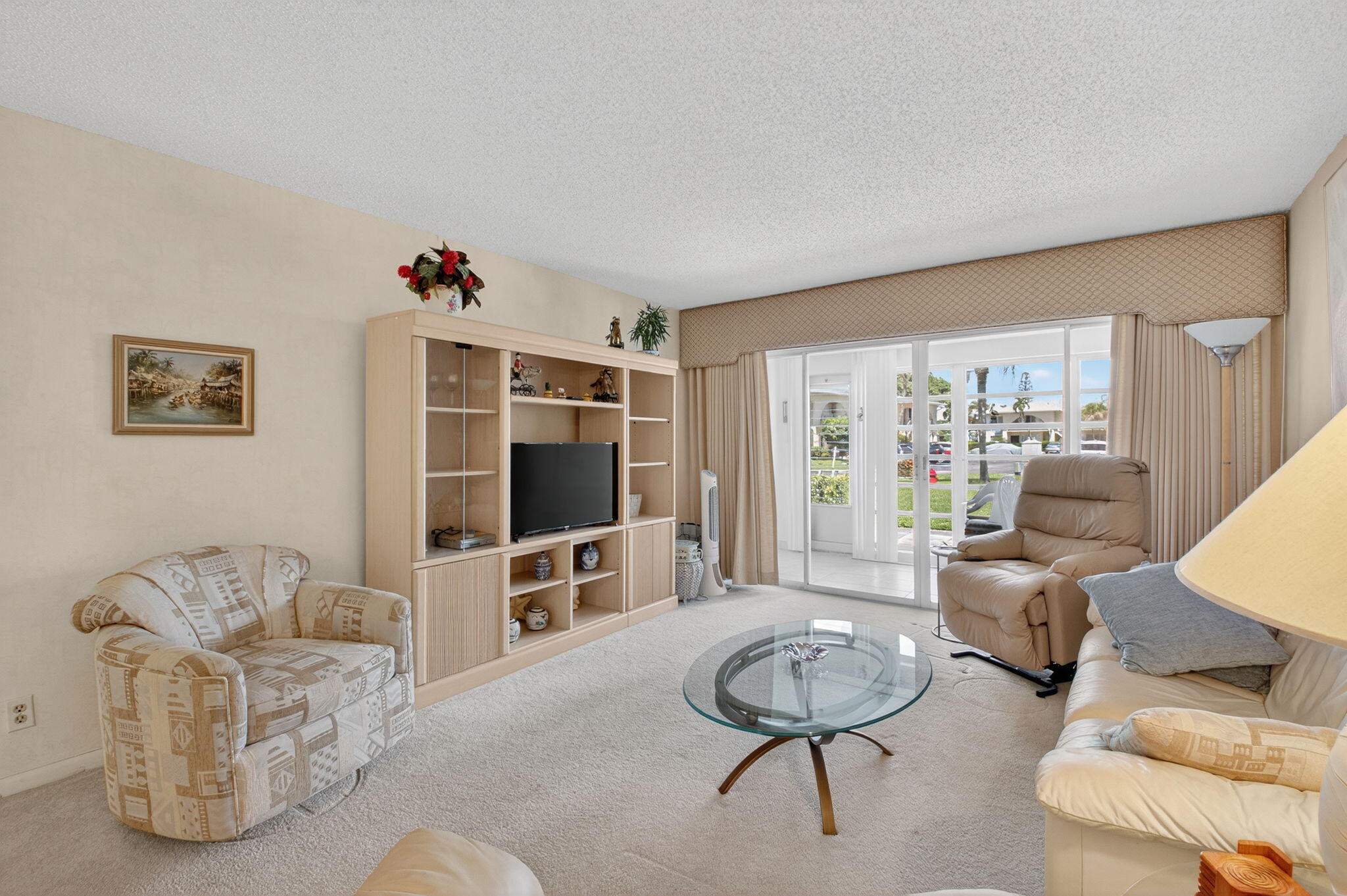13761 Flora Place, Unit A Delray Beach, FL 33484 - Photo 10 of 55 10-web-or-mls-010_DSC_1886