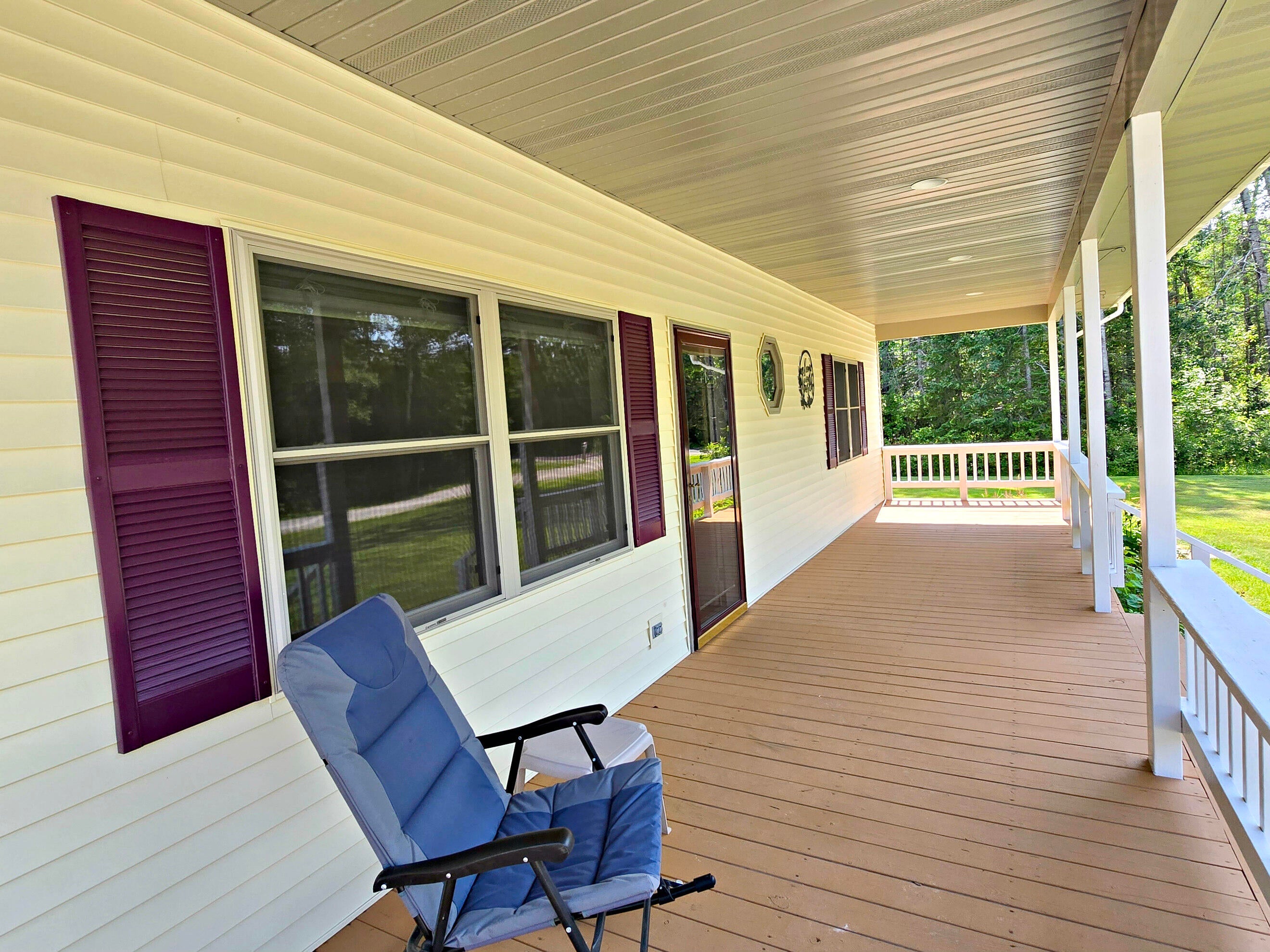 N705 Woods Road St. Ignace, MI 49781 - Photo 29 of 75 Front porch