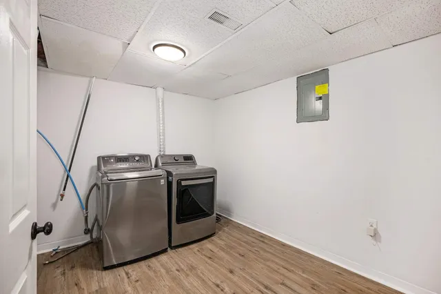 $199,900 | 104 Logan Street, Mount Clemens, MI 48043