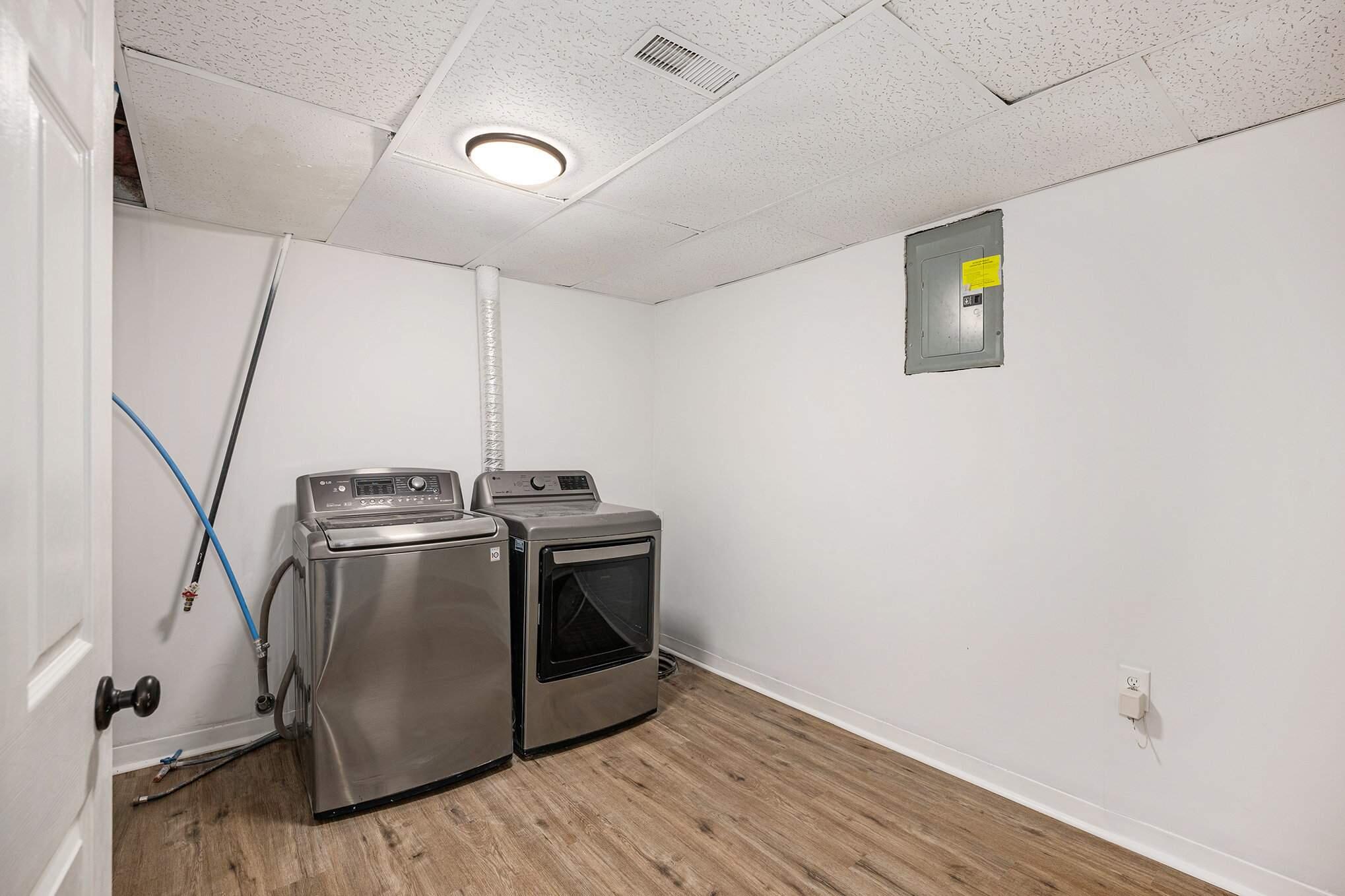 104 Logan Street Mount Clemens, MI 48043 - Photo 12 of 16 6-Dec 05, 2025 10-14-58-BYPP