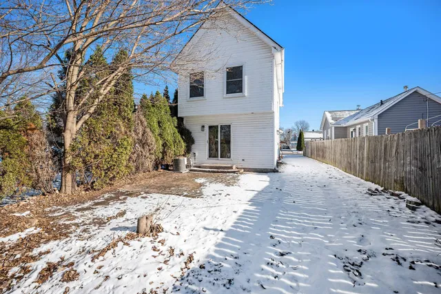 $199,900 | 104 Logan Street, Mount Clemens, MI 48043