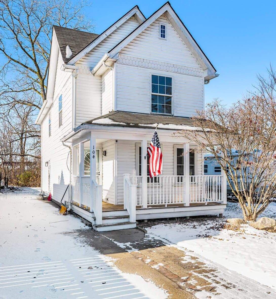 104 Logan Street Mount Clemens, MI 48043 - Photo 2 of 16 104 Logan
