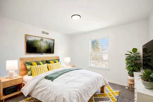 $199,900 | 104 Logan Street, Mount Clemens, MI 48043