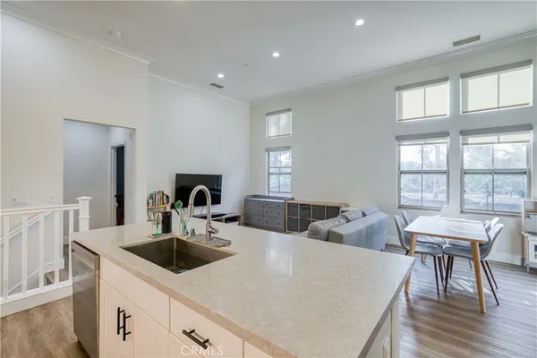 $875,000 | 52 Coralwood, Irvine, CA 92618