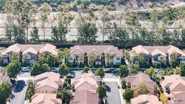 $875,000 | 52 Coralwood, Irvine, CA 92618