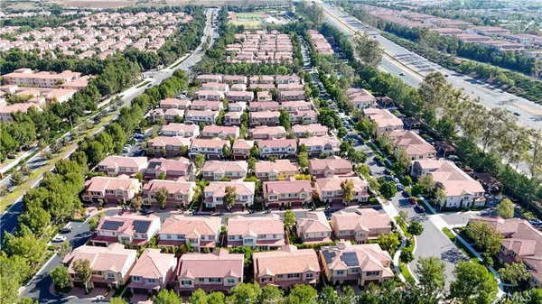 $875,000 | 52 Coralwood, Irvine, CA 92618