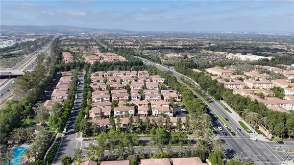 $875,000 | 52 Coralwood, Irvine, CA 92618