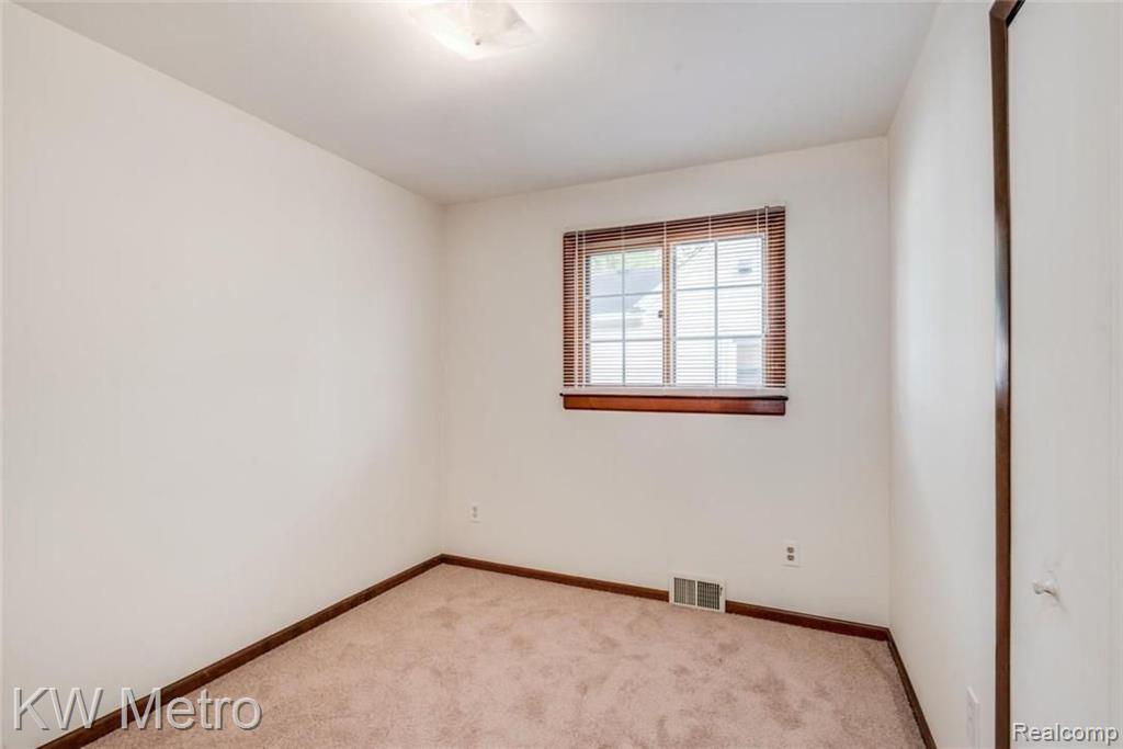 6574 North Gulley Road Dearborn Heights, MI 48127 - Photo 7 of 22