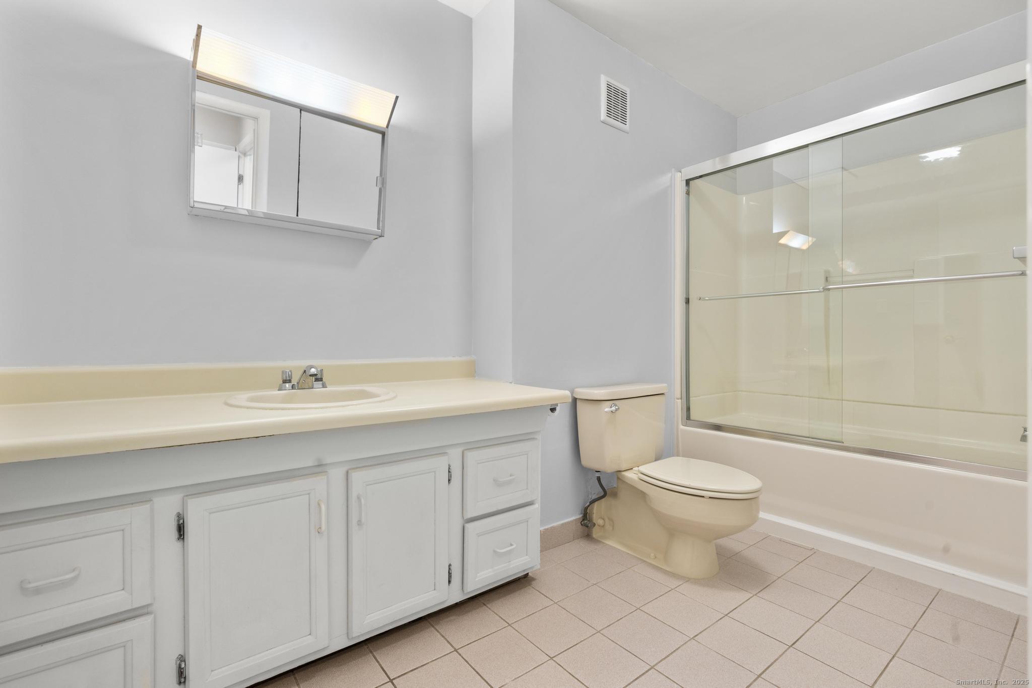 25 Chestnut Street, Unit 1I Norwalk, CT 06854 - Photo 17 of 35