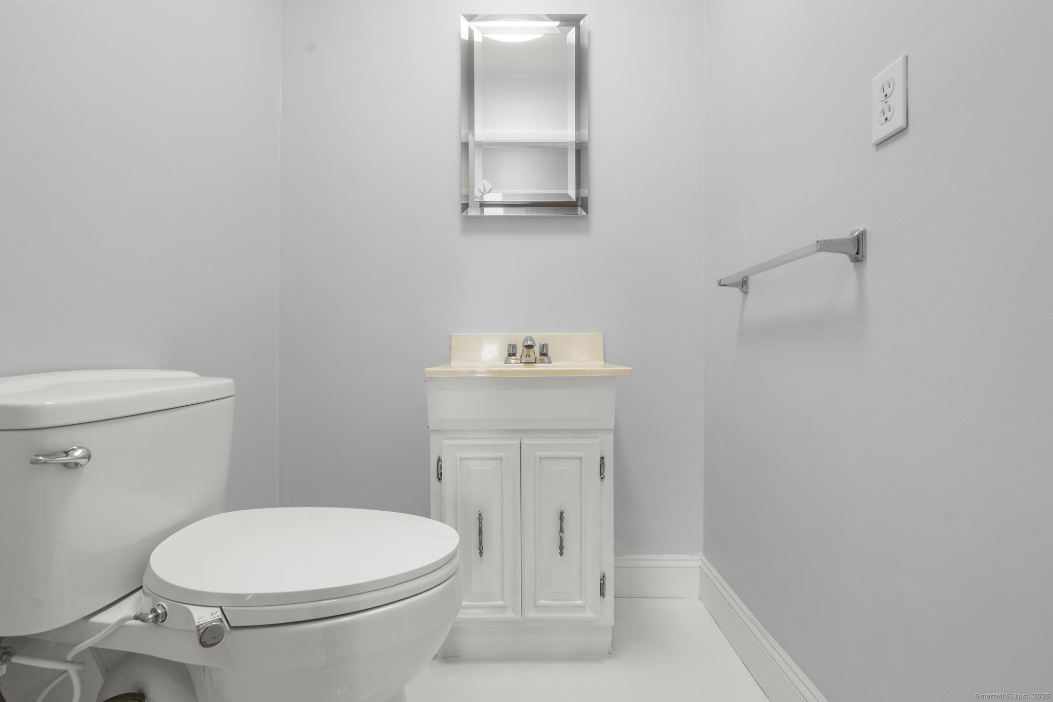 25 Chestnut Street, Unit 1I Norwalk, CT 06854 - Photo 20 of 35