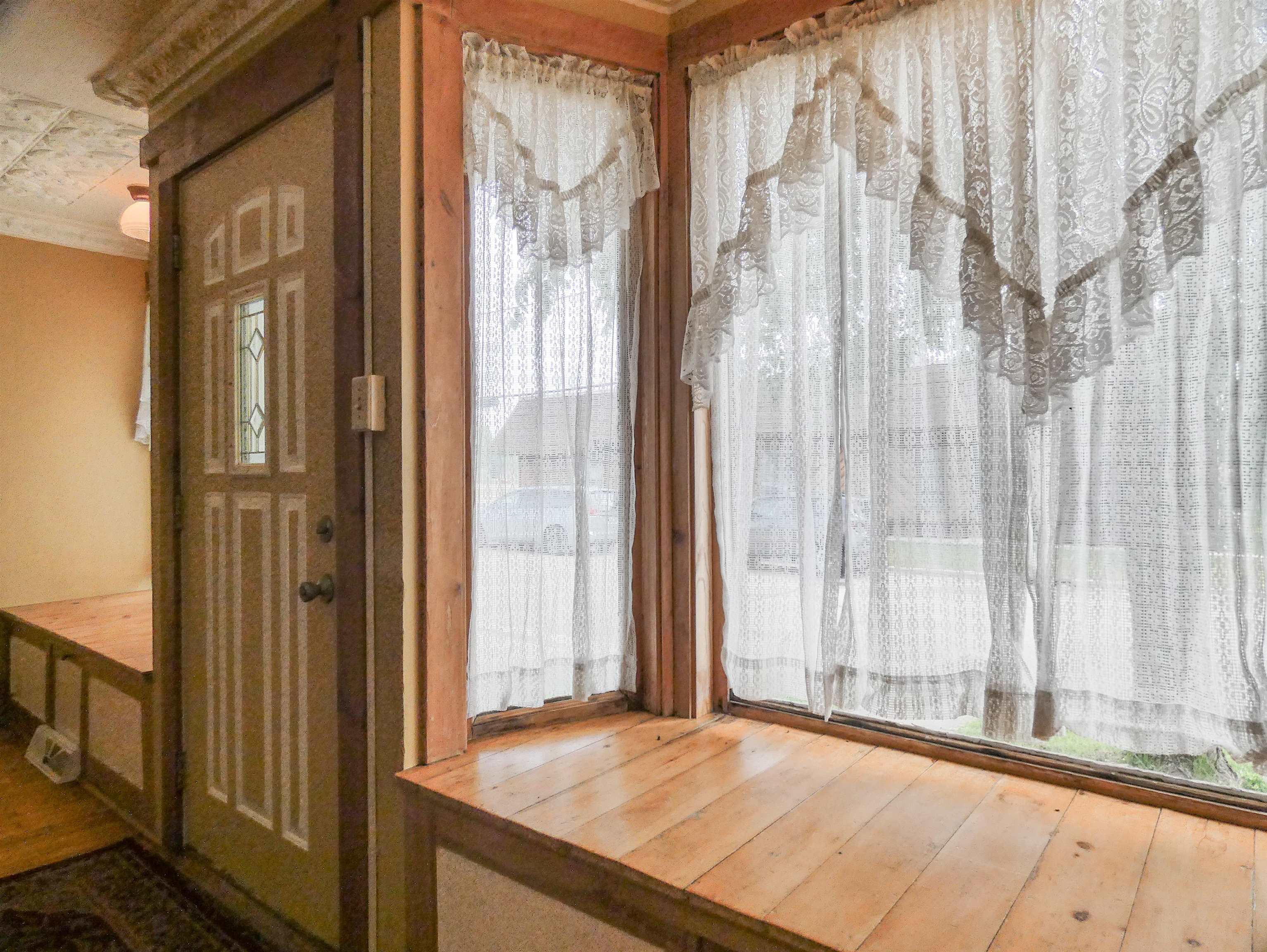 107 South Andrews Street Shawano, WI 54166 - Photo 6 of 47
