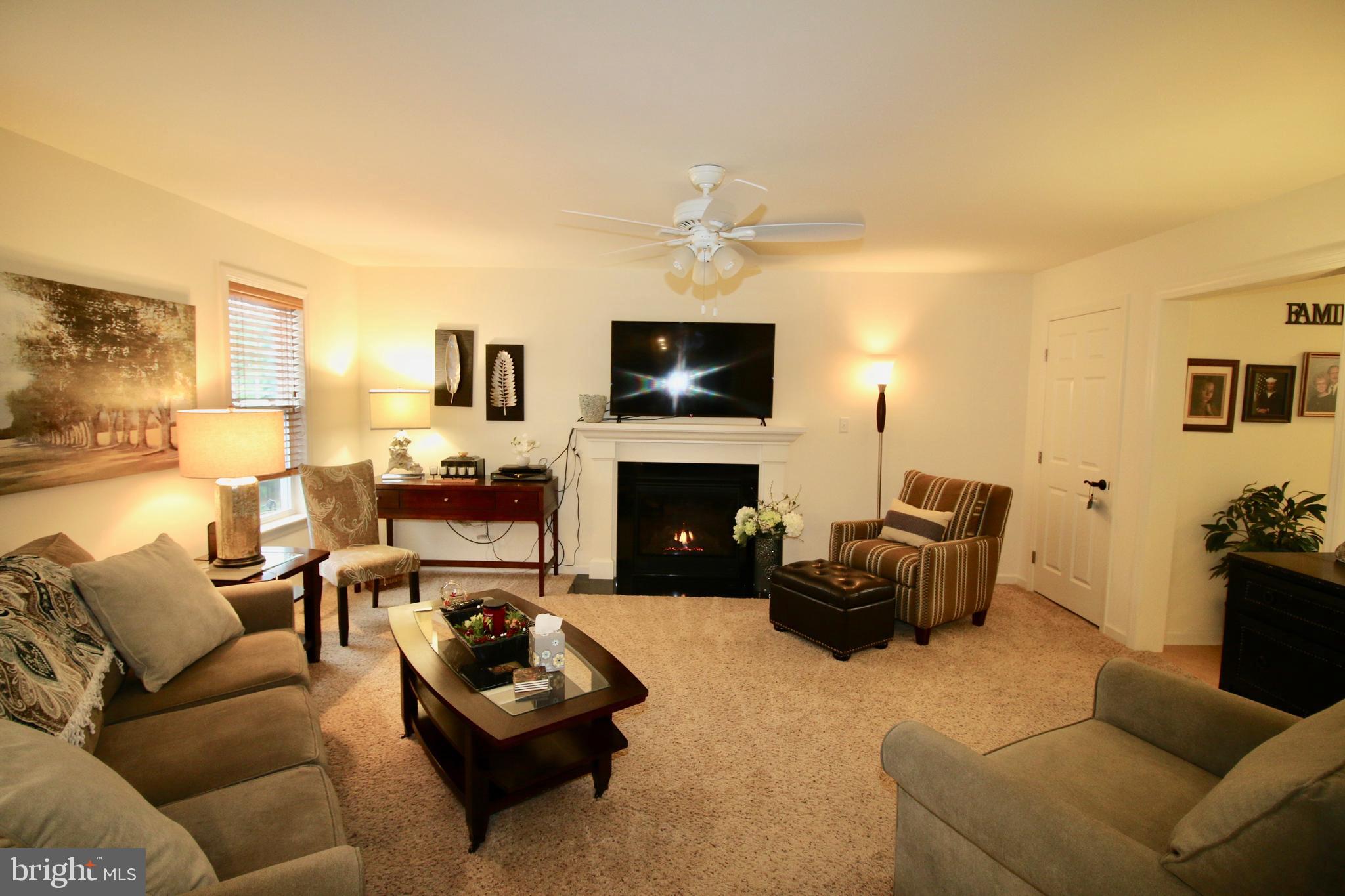 633 Hamaker Road Manheim, PA 17545 - Photo 4 of 30