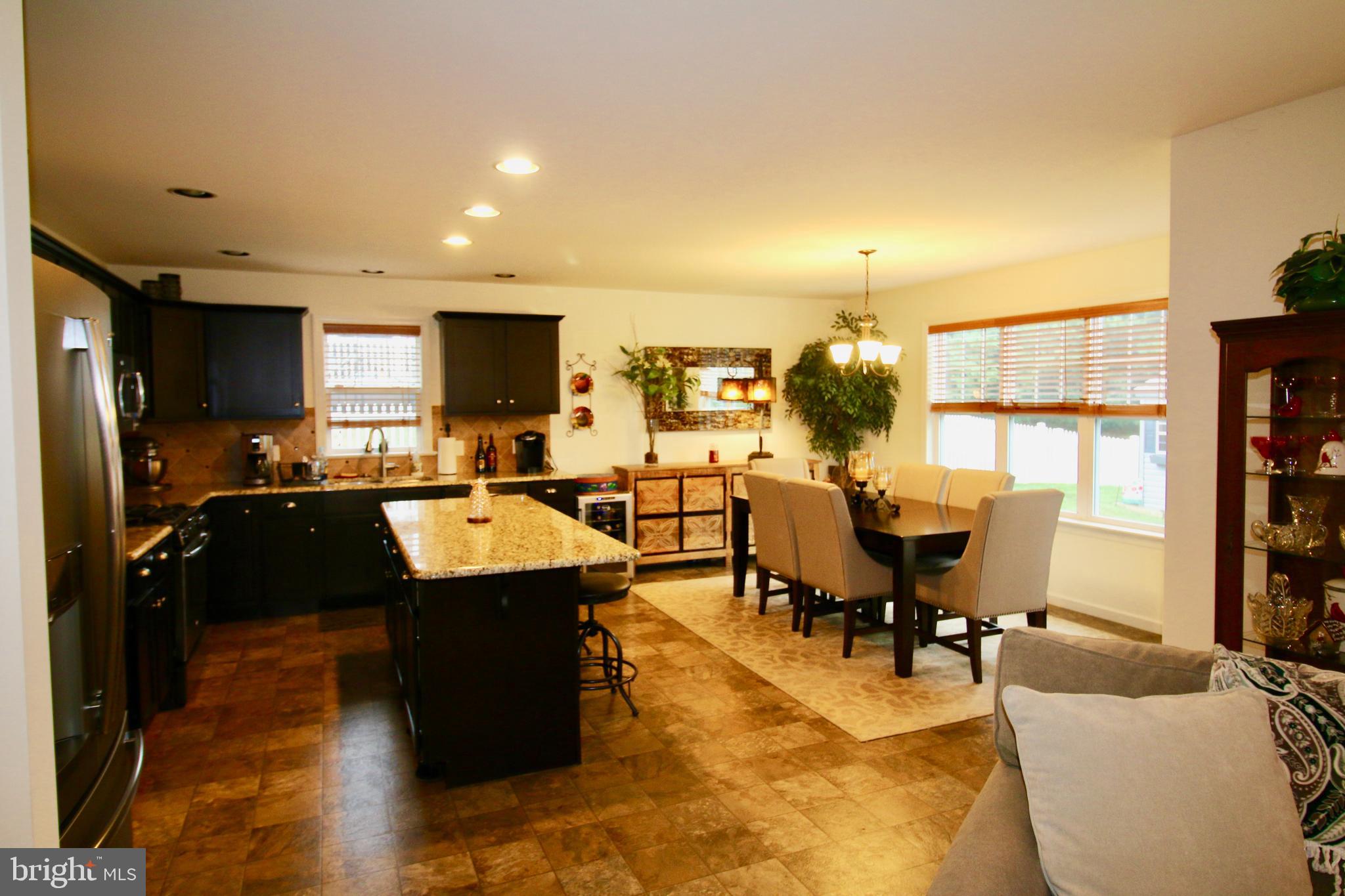 633 Hamaker Road Manheim, PA 17545 - Photo 5 of 30