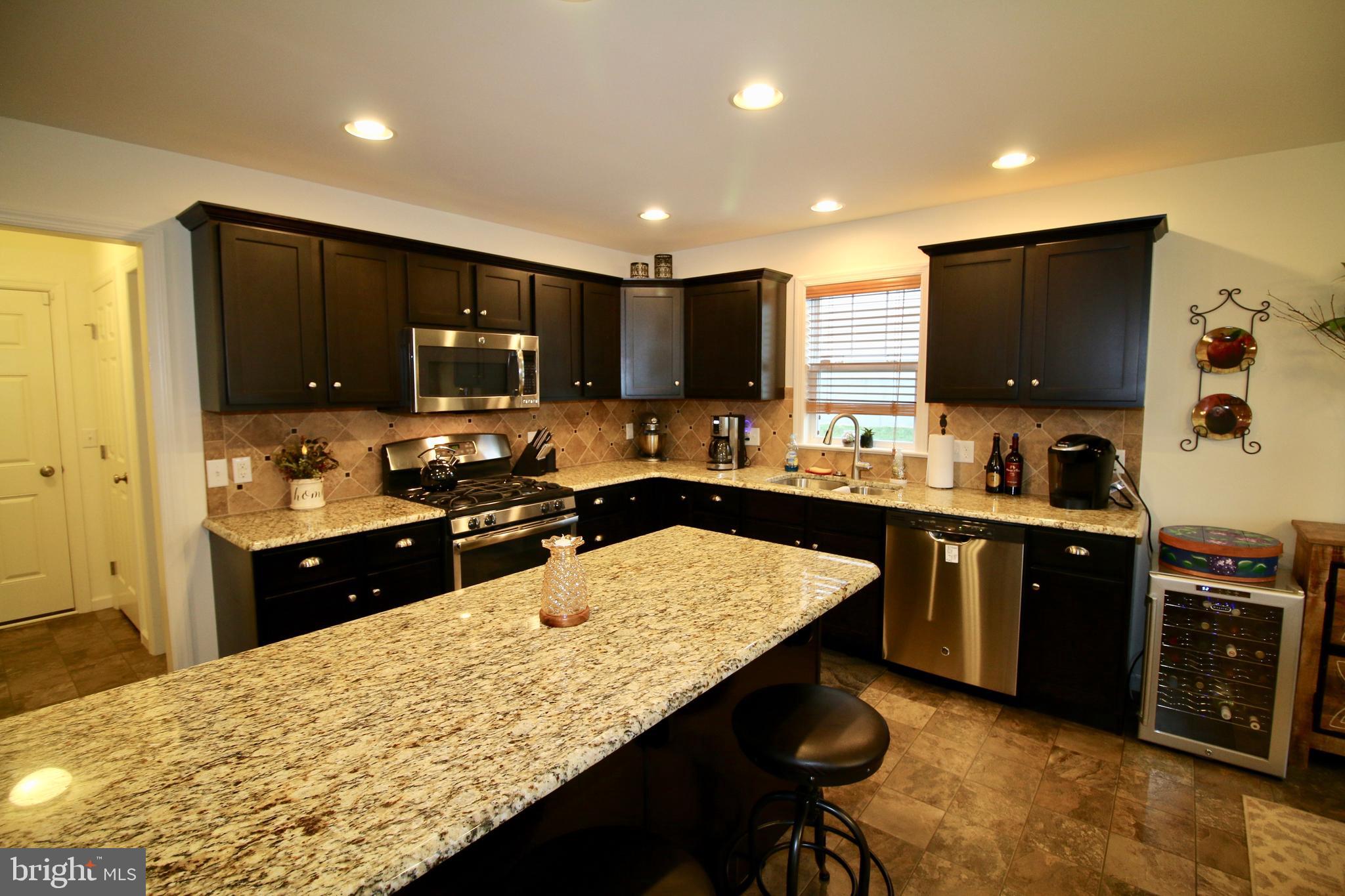 633 Hamaker Road Manheim, PA 17545 - Photo 9 of 30