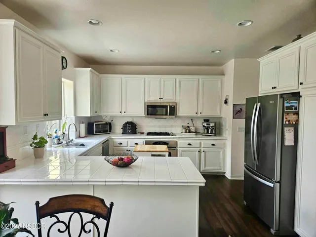 $3,450 | 2715 Payton Way, Santa Maria, CA 93455