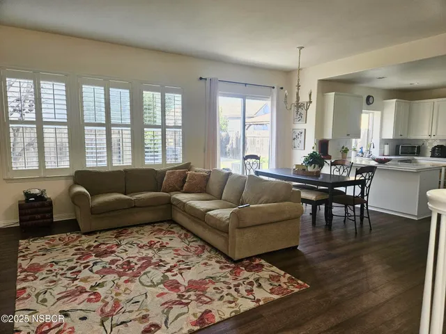 $3,450 | 2715 Payton Way, Santa Maria, CA 93455