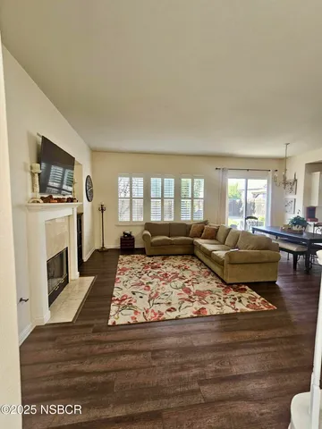 $3,450 | 2715 Payton Way, Santa Maria, CA 93455