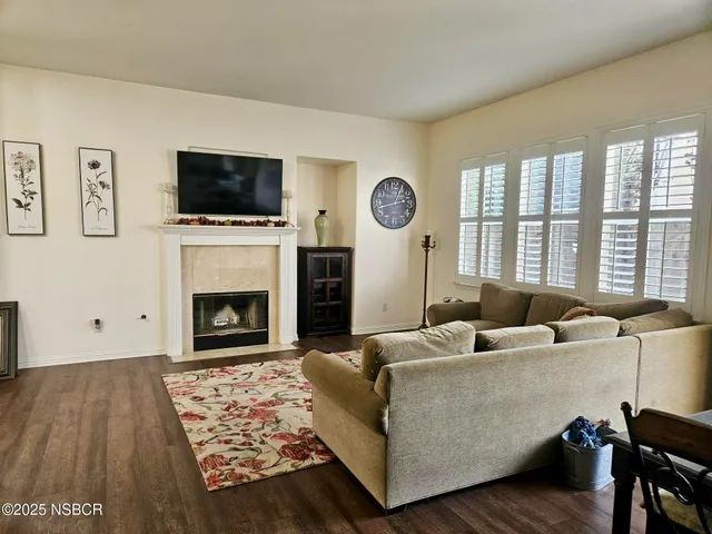 $3,450 | 2715 Payton Way, Santa Maria, CA 93455