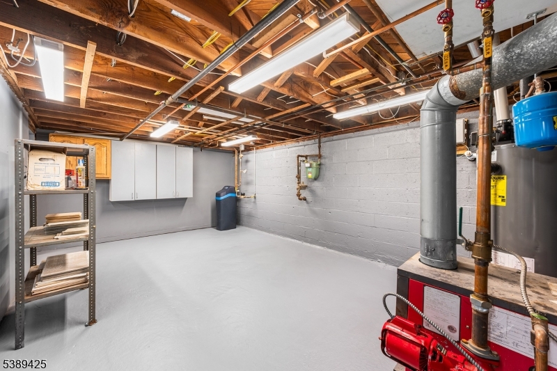 333 Old Tote Road Mountainside, NJ 07092 - Photo 41 of 48 a garage with furniture