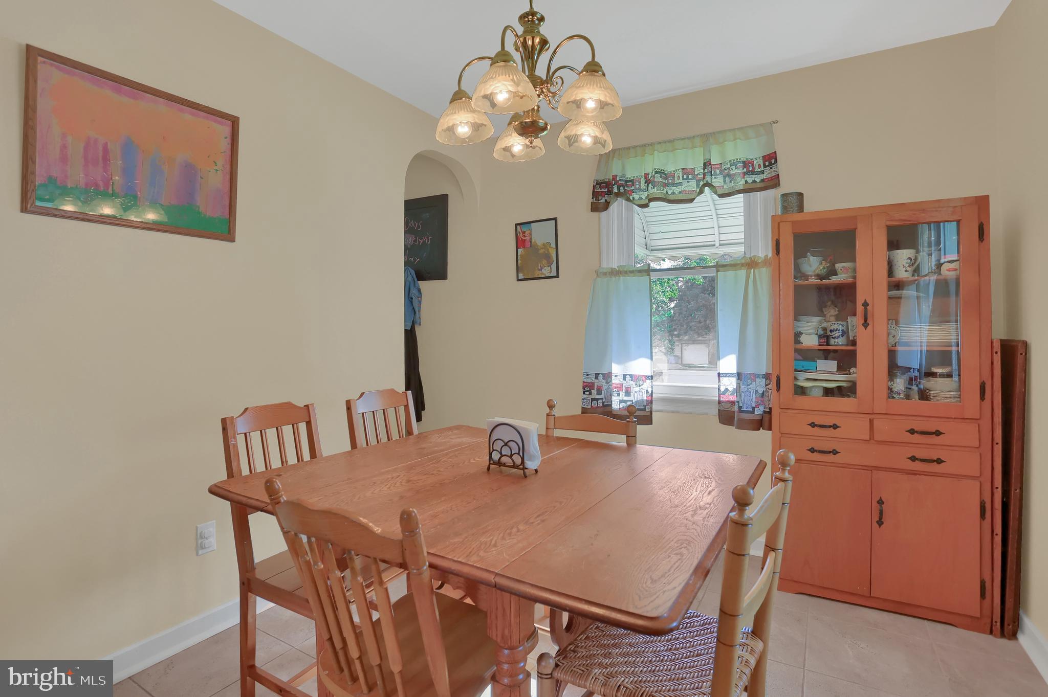 312 Edgewood Road York, PA 17402 - Photo 15 of 34 Gallery Image 15