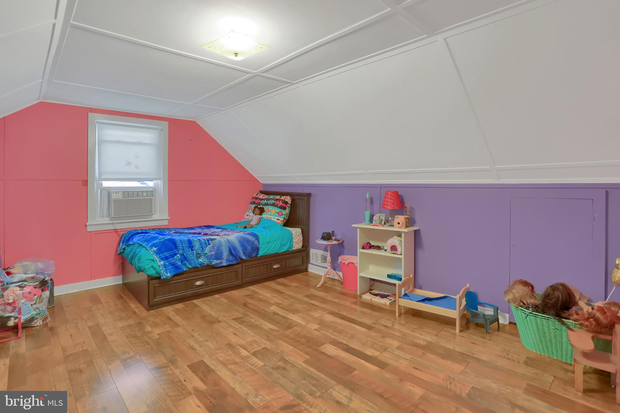 312 Edgewood Road York, PA 17402 - Photo 25 of 34 Gallery Image 25