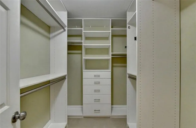 a view of a backyard of the house