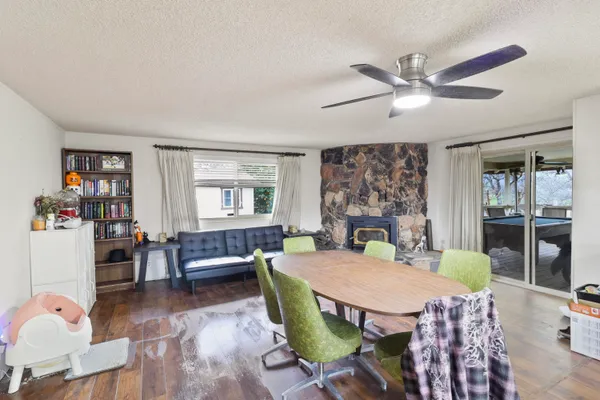 $395,000 | 750 Oleta Drive, Redding, CA 96003