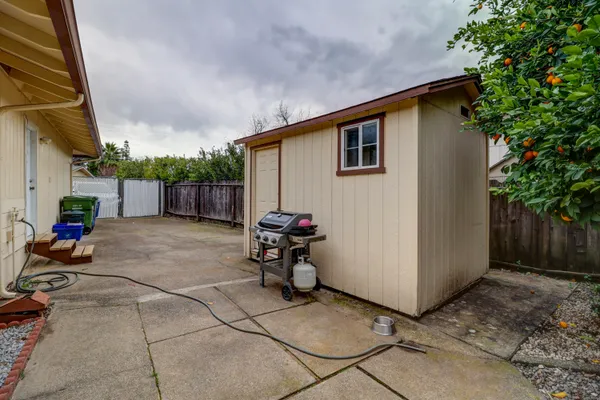$395,000 | 750 Oleta Drive, Redding, CA 96003