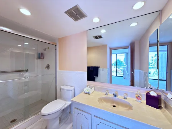 $4,500 | 3546 South Ocean Boulevard, Unit 217, South Palm Beach, FL 33480