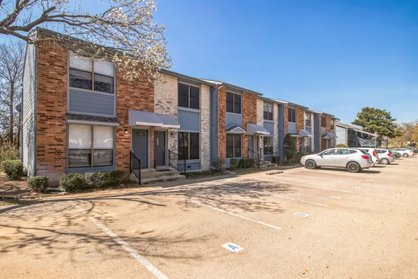 $180,000 | 3008 Whisper Oaks Lane, Unit B, Georgetown, TX 78628