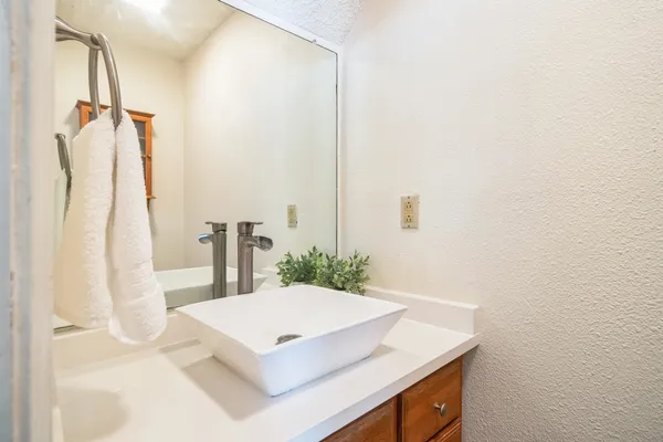 $180,000 | 3008 Whisper Oaks Lane, Unit B, Georgetown, TX 78628