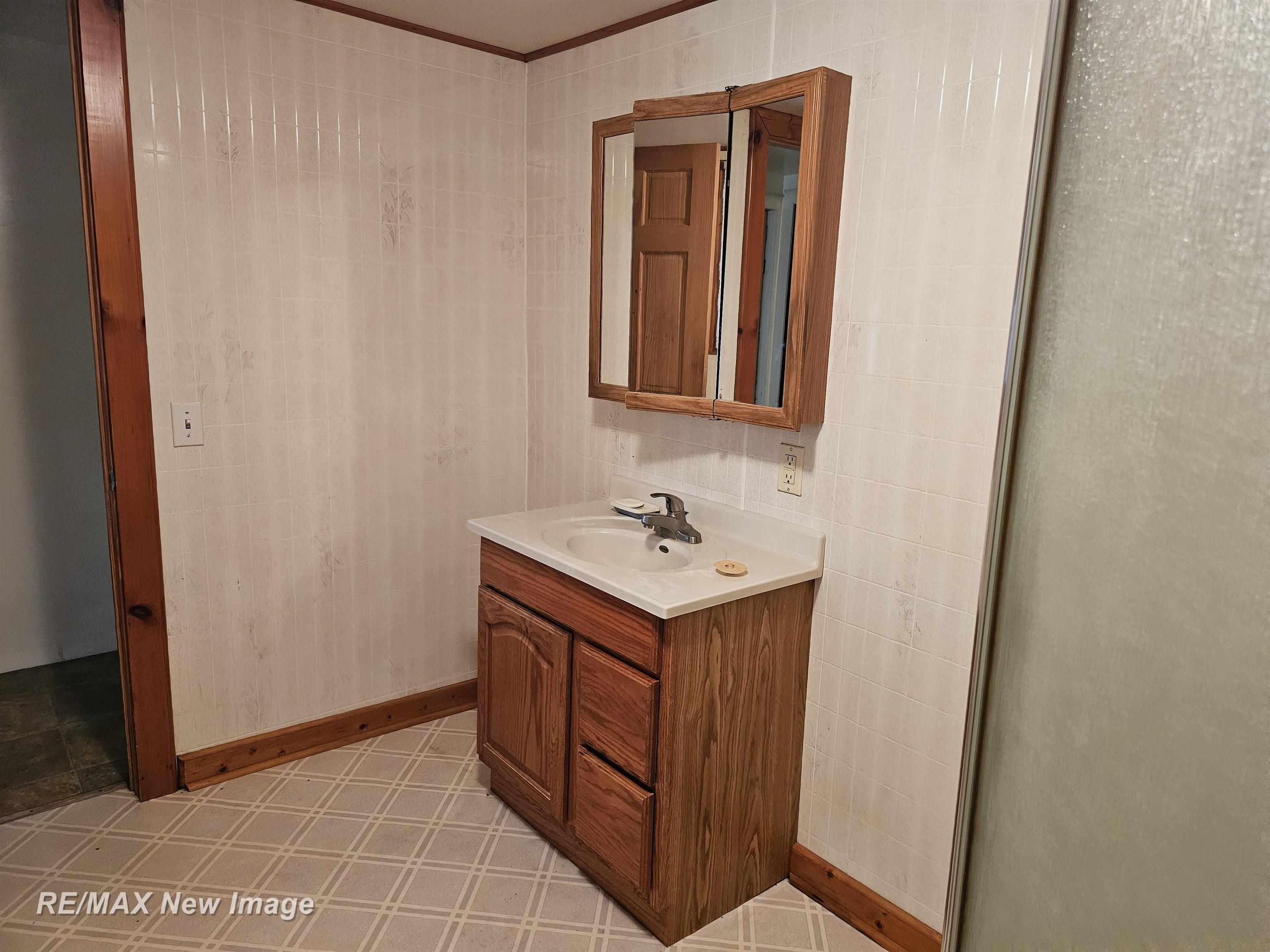 14307 North Lewis Road Clio, MI 48420 - Photo 5 of 15