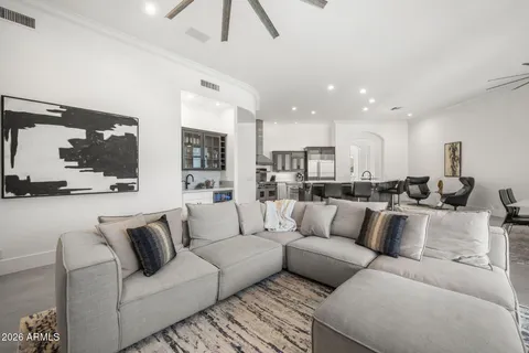 $4,800,000 | 7100 East Berneil Drive, Paradise Valley, AZ 85253