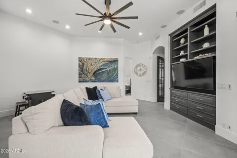 $4,800,000 | 7100 East Berneil Drive, Paradise Valley, AZ 85253