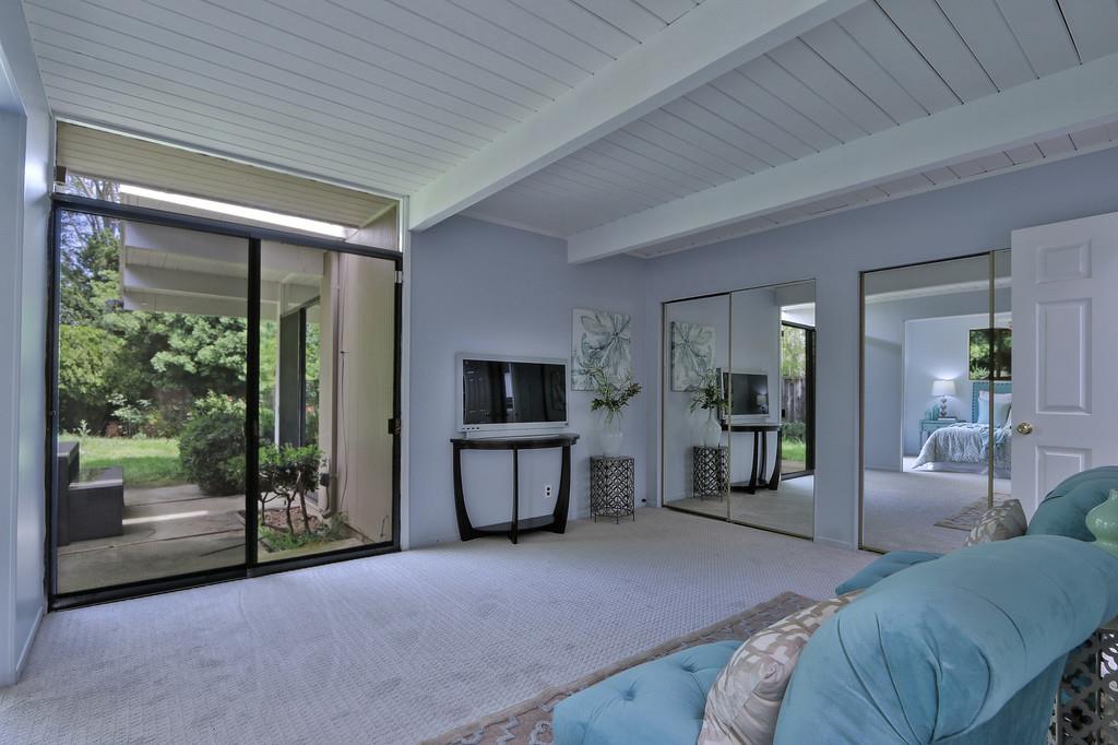 3436 Greer Road Palo Alto, CA 94303 - Photo 8 of 28 Gallery Image 8