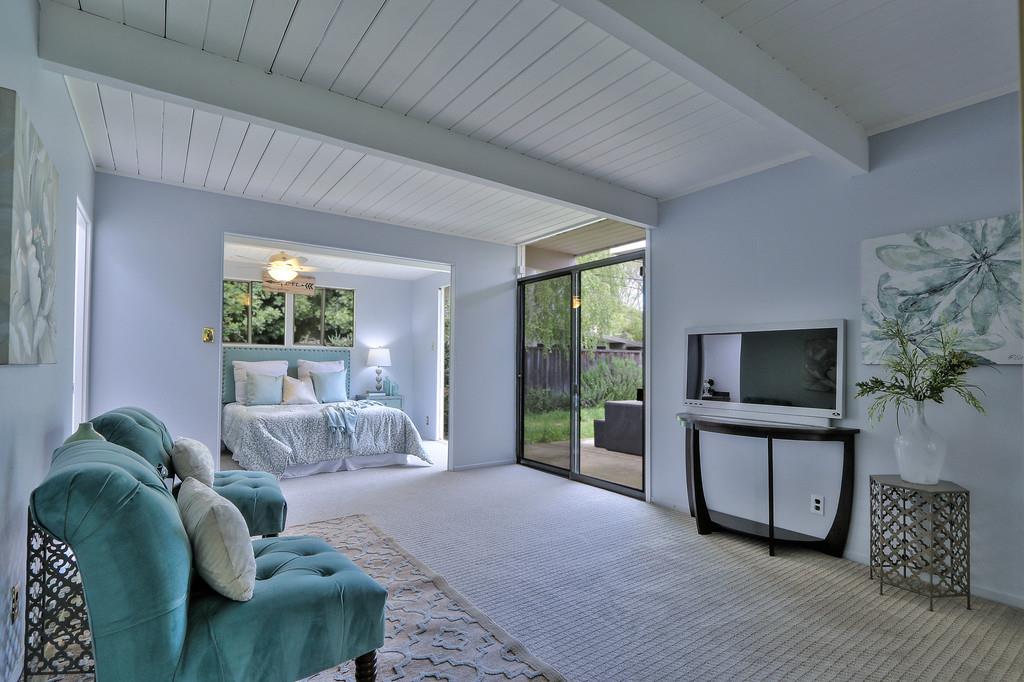 3436 Greer Road Palo Alto, CA 94303 - Photo 9 of 28 Gallery Image 9